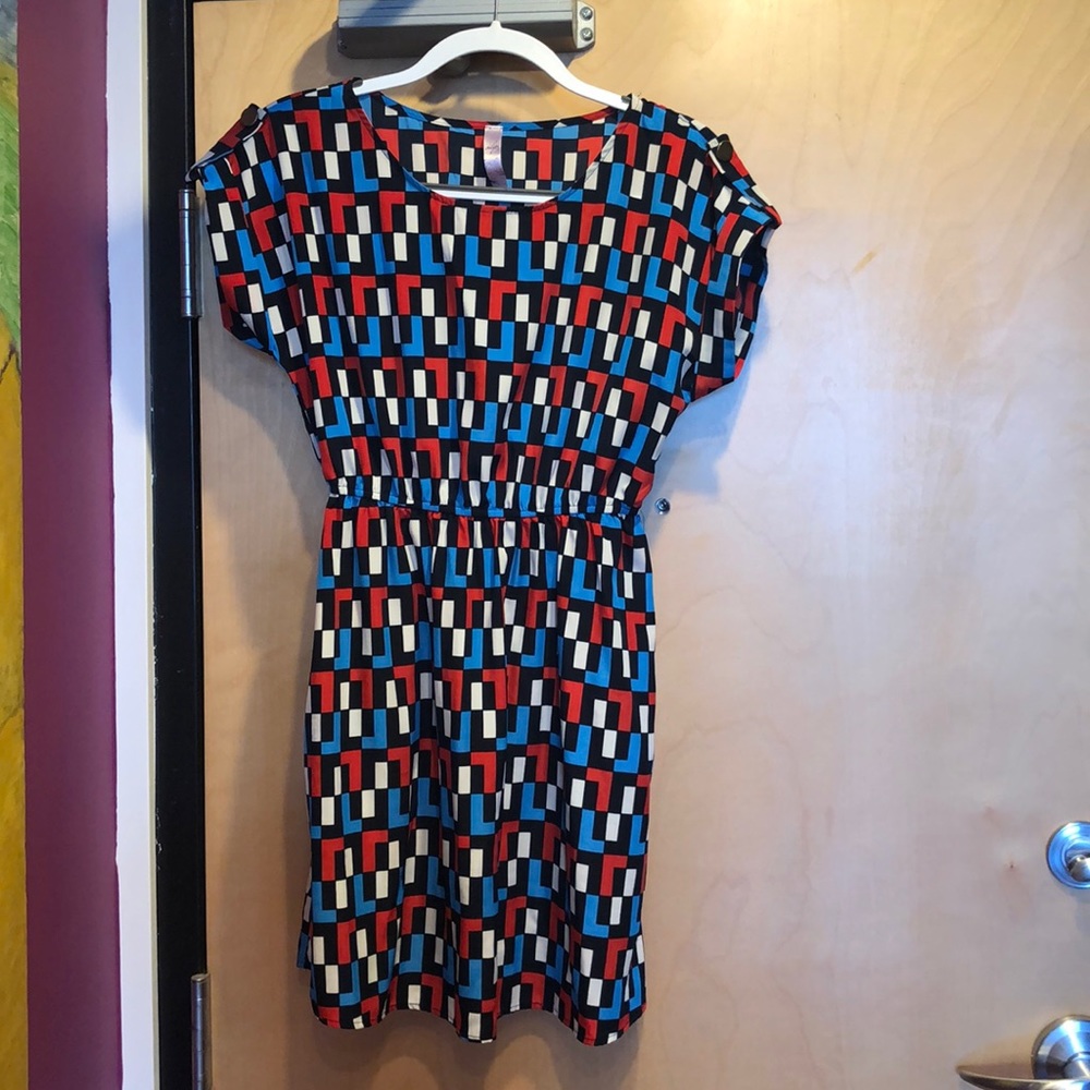 Gorgeous and patriotic silky dress!